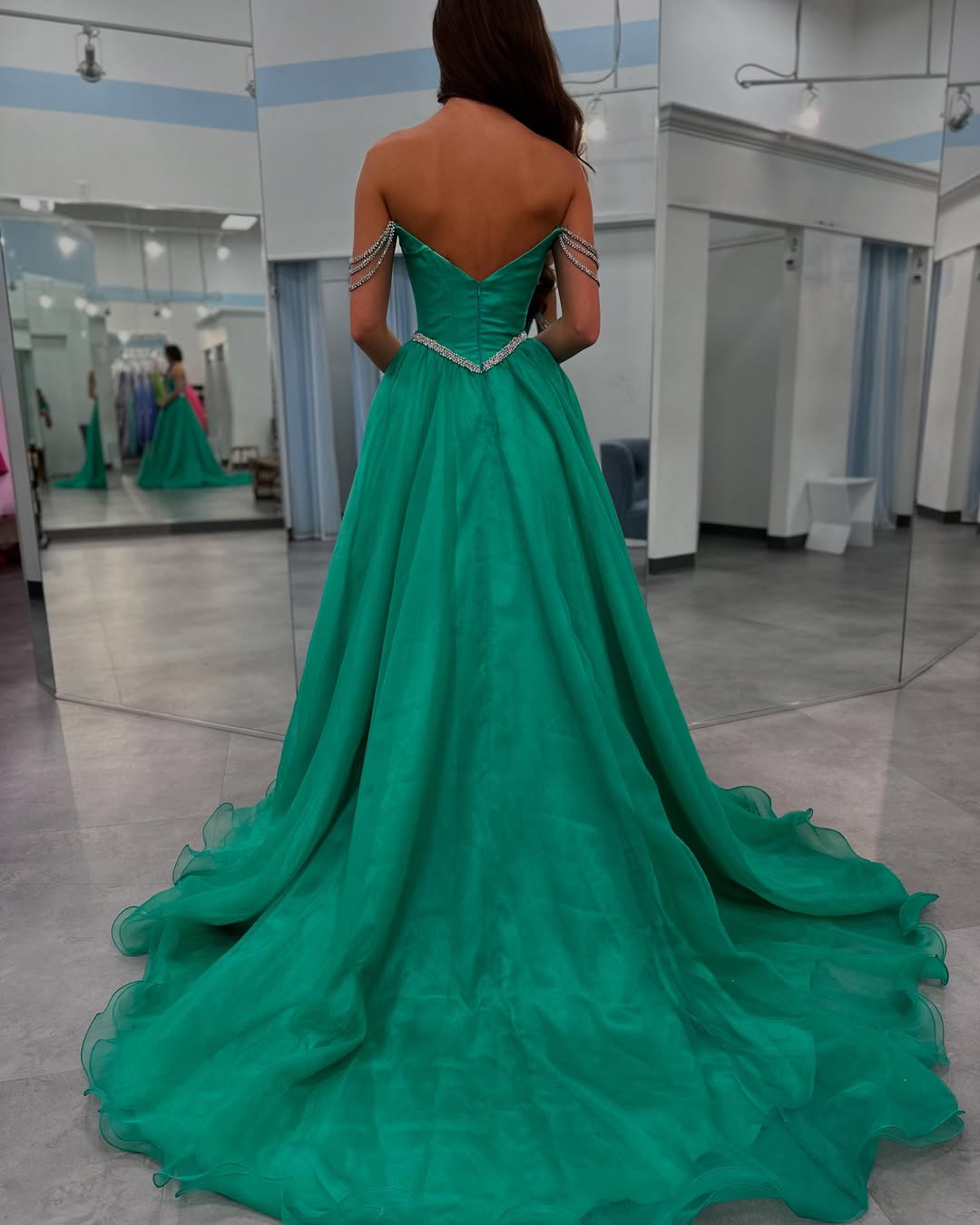 Green A Line Tulle Prom Dresses Long Off Shoulder Sequin Beaded Evening Gowns