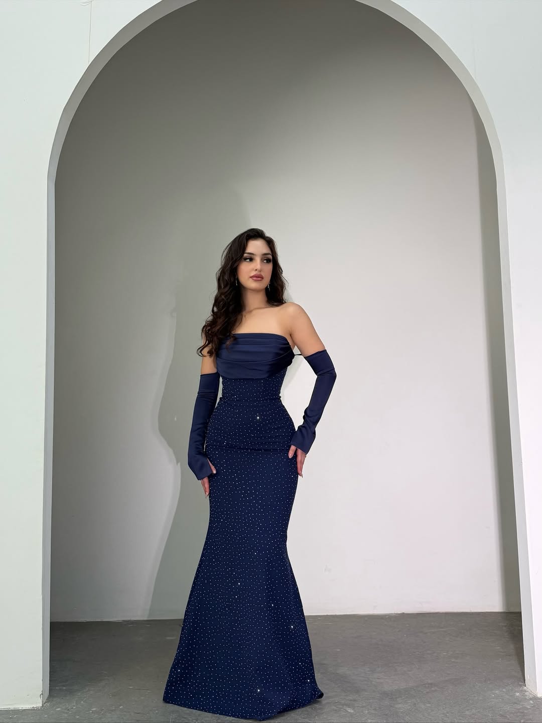 Pleated Elegant Straight Across Dark Navy Mermaid Prom Dress With Gloves