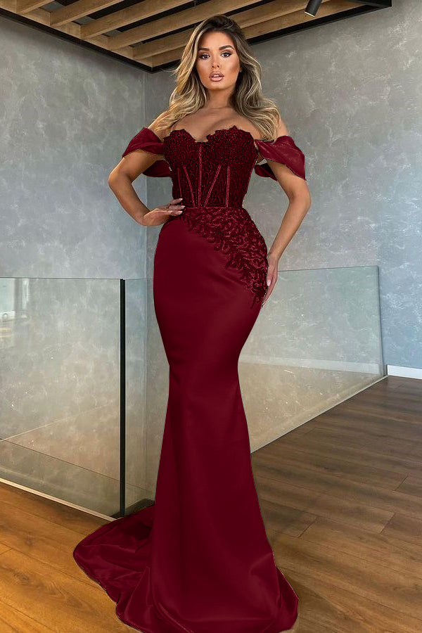 Stunning White Sweetheart Off the Shoulder Mermaid Evening Dress With Appliques