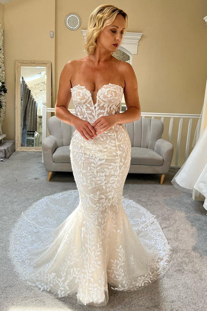 Lace Strapless Trumpet Long Wedding Dress
