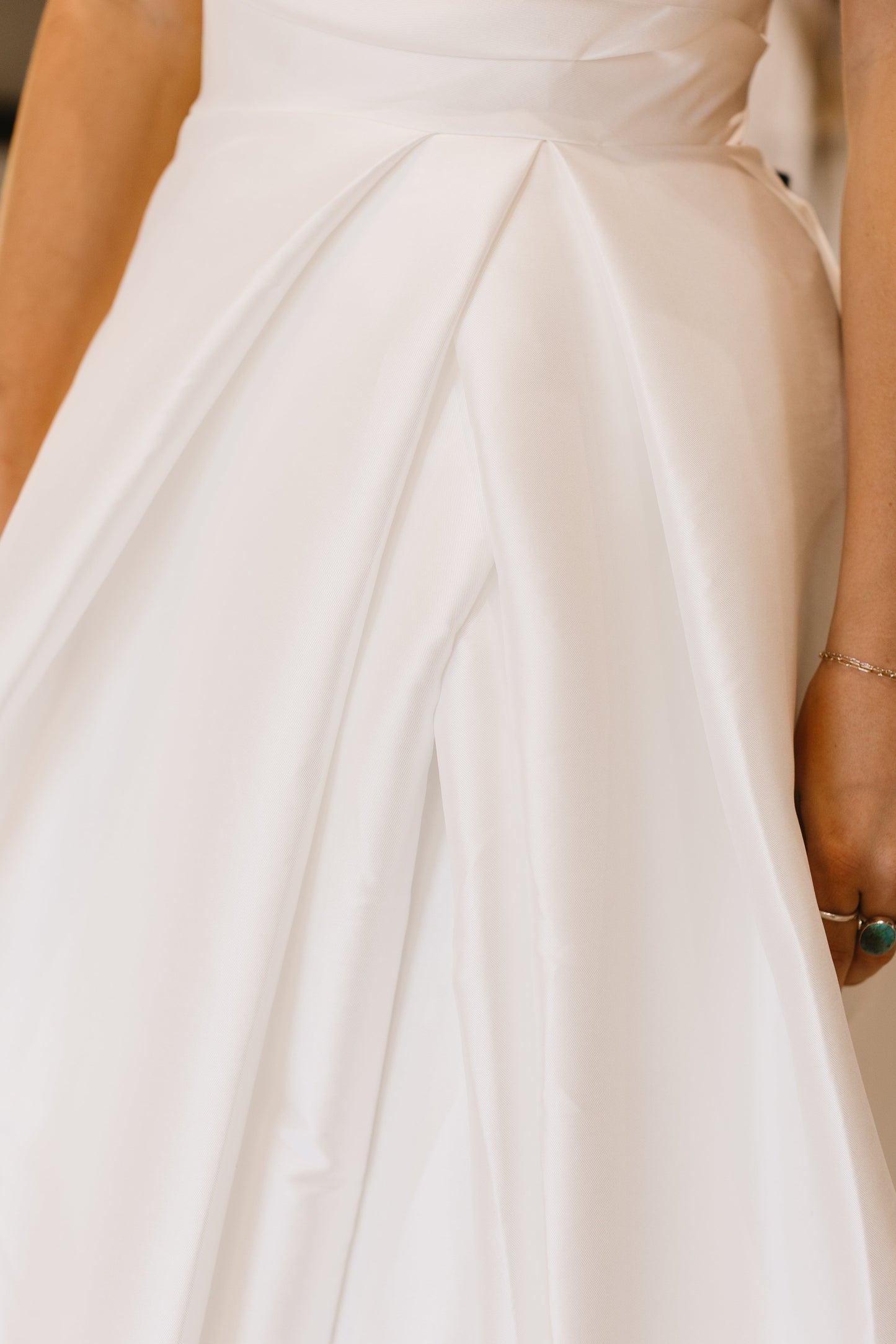 A-Line Sweetheart Sleeveless Ruched Side Slit Satin Wedding Dress