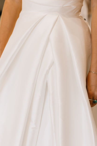 A-Line Sweetheart Sleeveless Ruched Side Slit Satin Wedding Dress