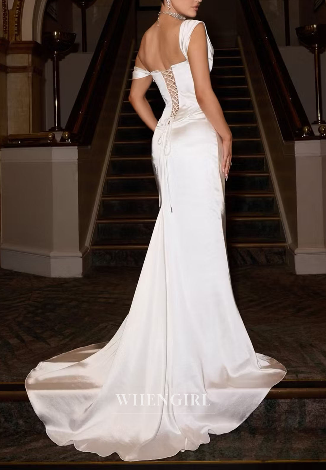 Elegant Pleated Mermaid Lace Up Satin Wedding Dress