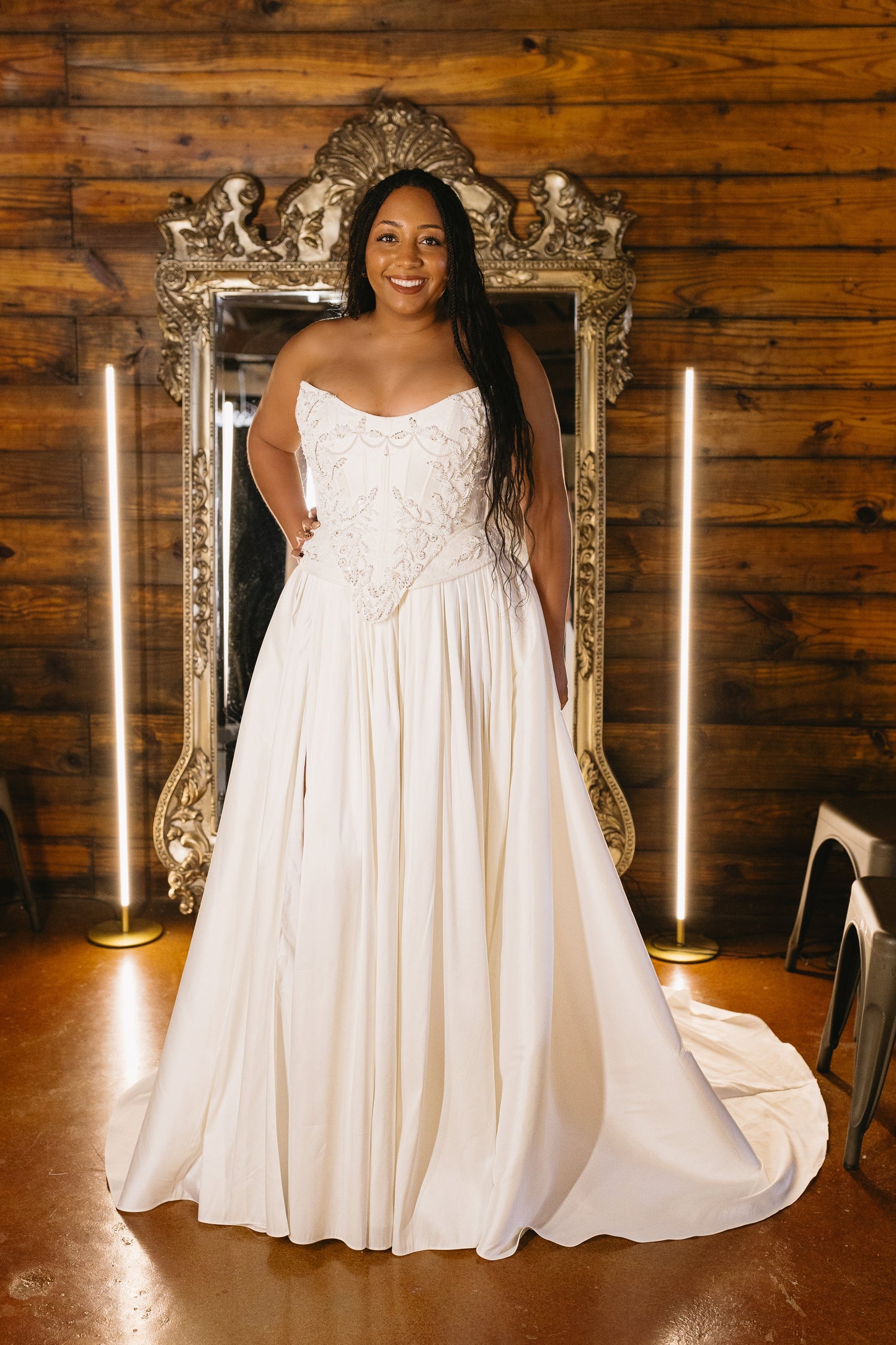 A-Line Scoop Neck Sleeveless Side Slit Lace up Wedding Dress