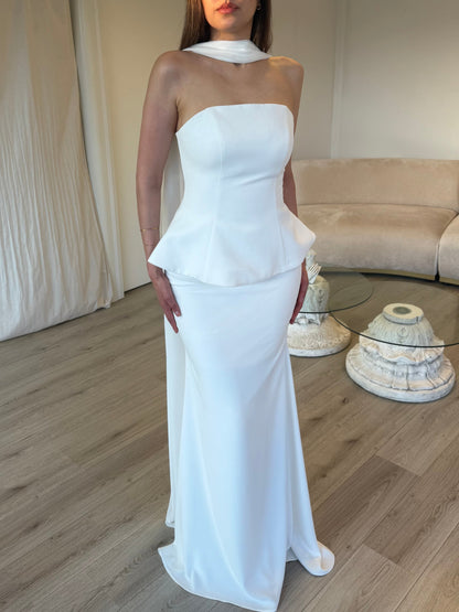 Sheath Tube Top Sleeveless Simple Wedding Dress with Scarf