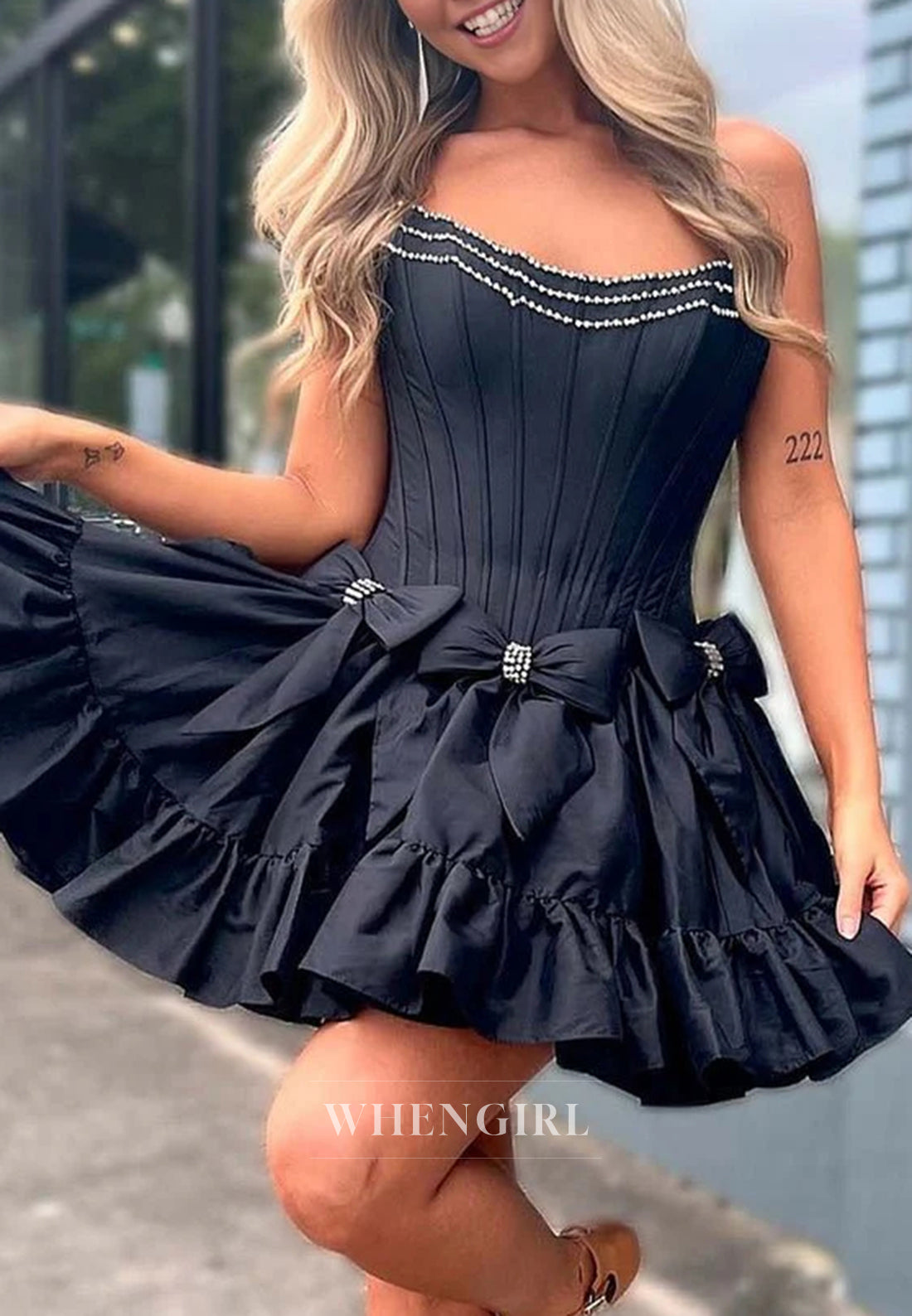 A-Line Sleeveless Beads Strapless Bowknot Homecoming Dress