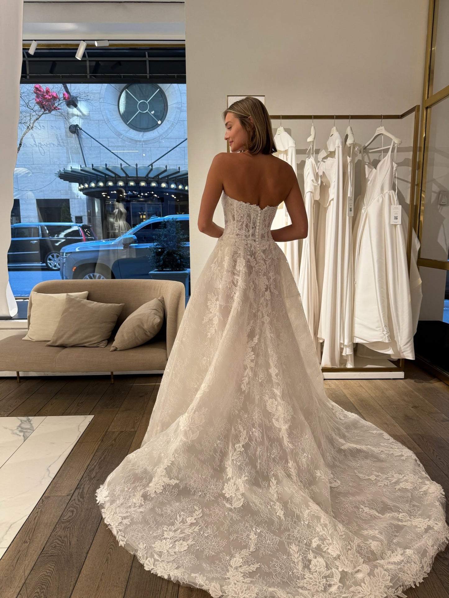 Tube Top Long Sleeves Chapel Train Lace Wedding Dress