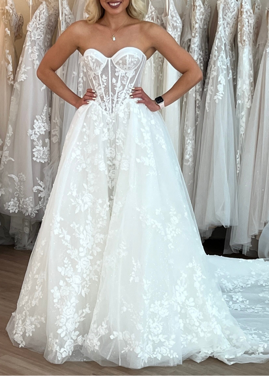A-Line Strapless Sweetheart Lace Ball Gown Wedding Dress