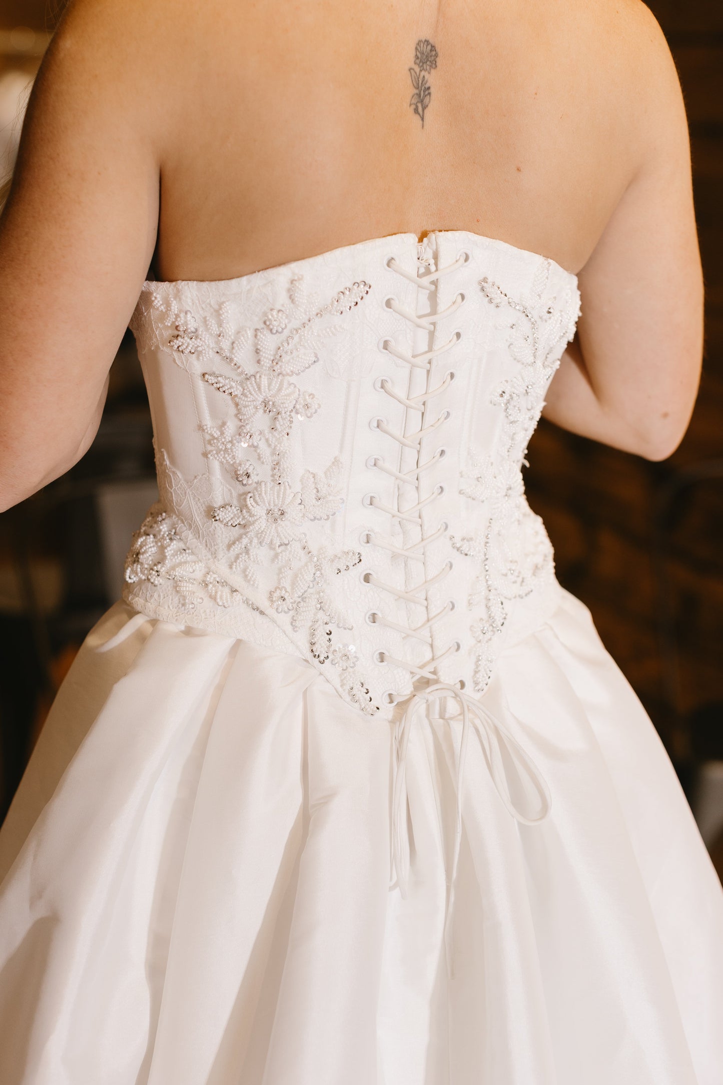 A-Line Scoop Neck Sleeveless Side Slit Lace up Wedding Dress