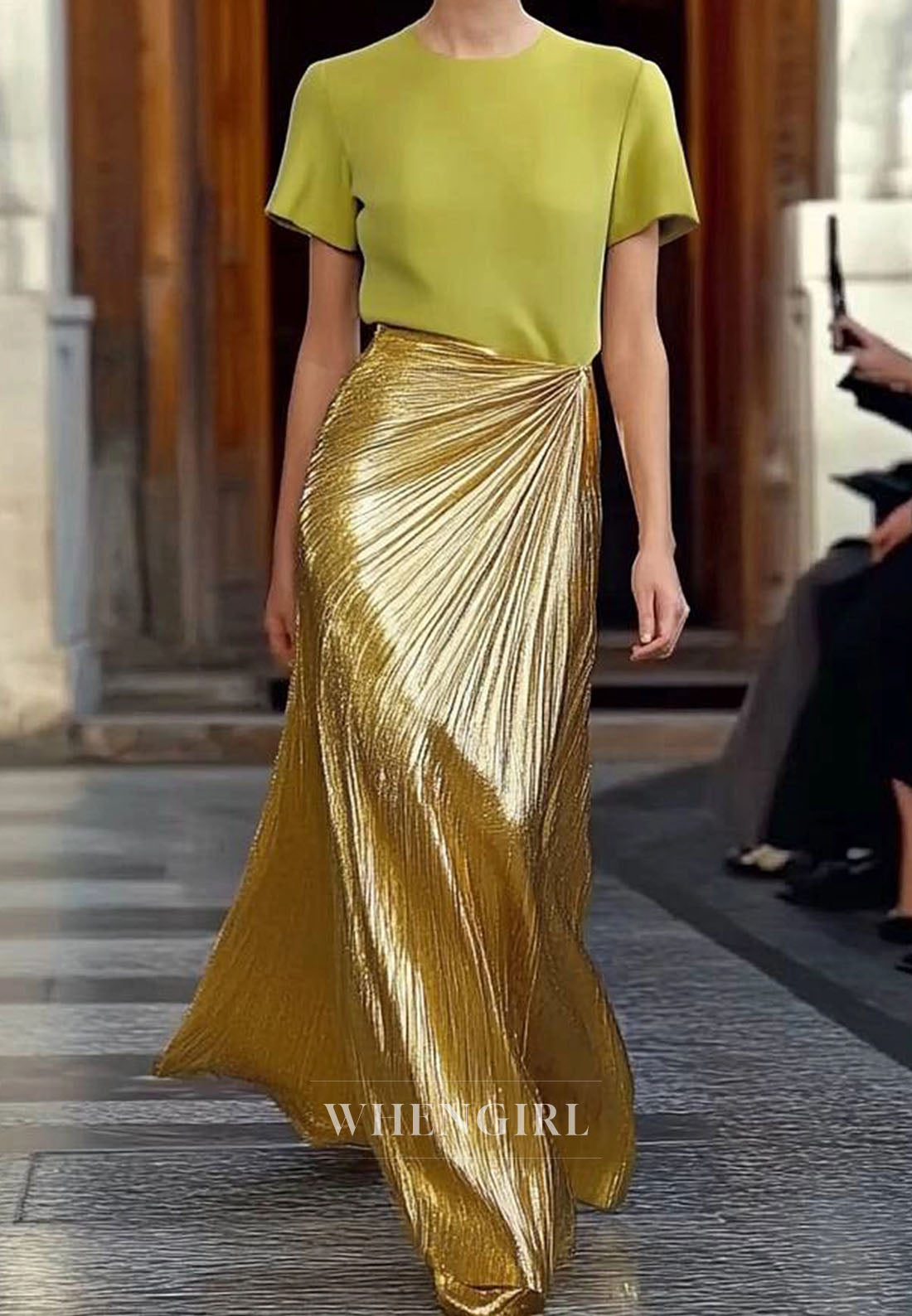 Stunning Scoop Neck Short Sleeves Sheath Wedding Guest Dress Party Gowns