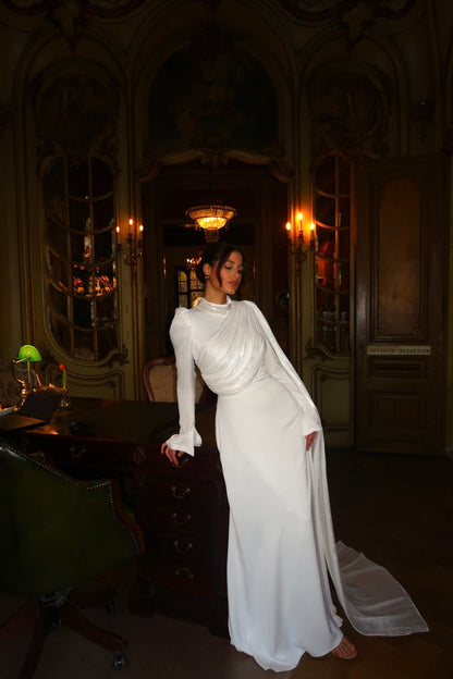 Culumn Long Sleeves Ruched Side Train Wedding Dress