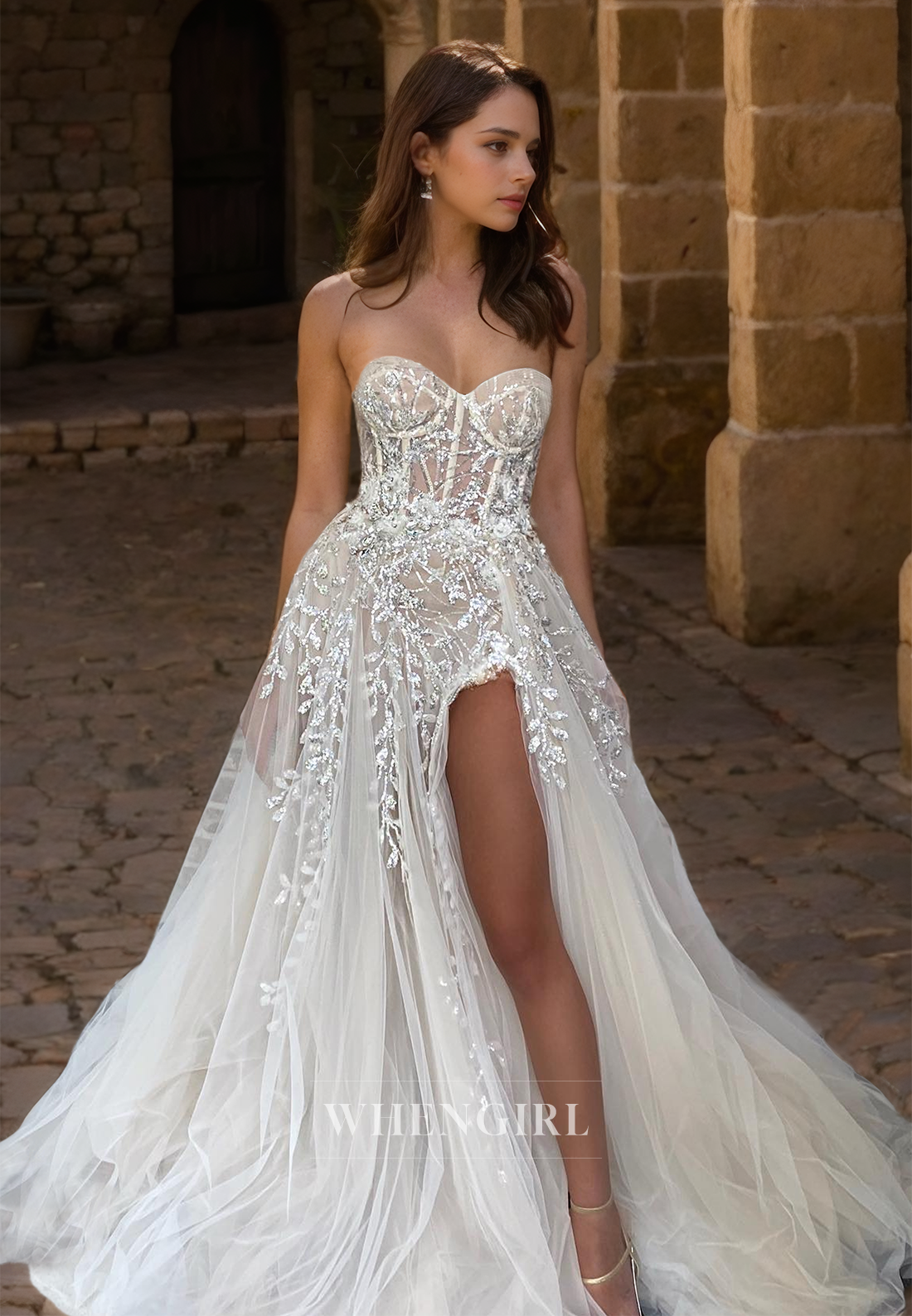 A-Line Sweetheart Wedding Dress Sleeveless Lace Appliques Stripe Bridal Gowns with Slit