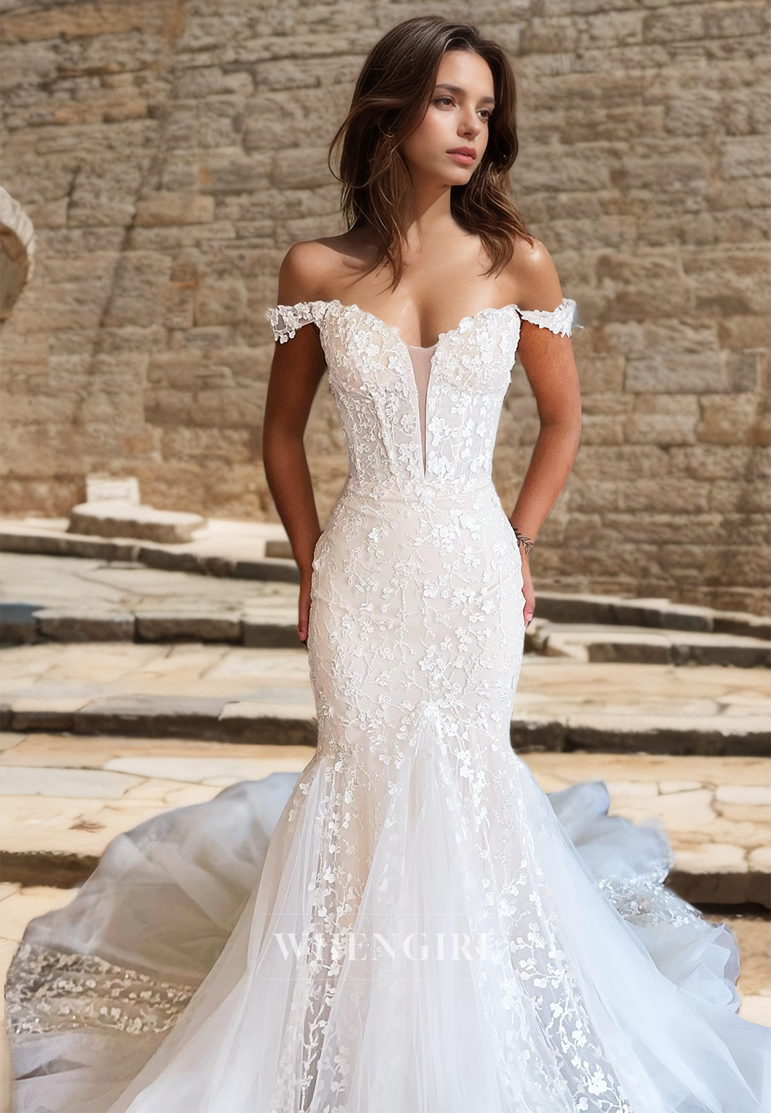 Spaghetti Straps Sweetheart Mermaid Sleeveless Wedding Dress Appliques Lace Bridal Dress with Train