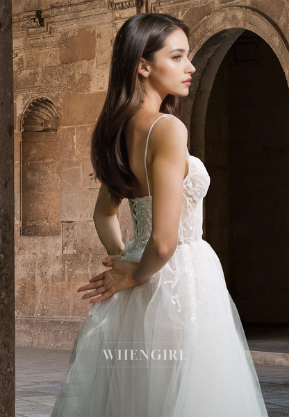 Elegant A-Line Spaghetti Straps Sweetheaert Appliques Beaded Lace Wedding Dress with Train