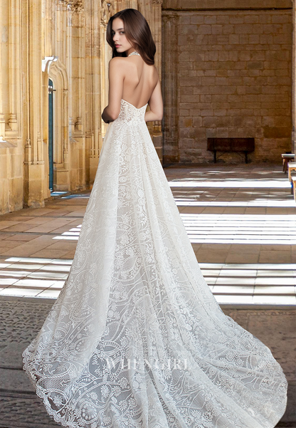 Luxurious Halter Neck Sleeveless A-Line Fully Appliques Lace Beach Wedding Gown with Train