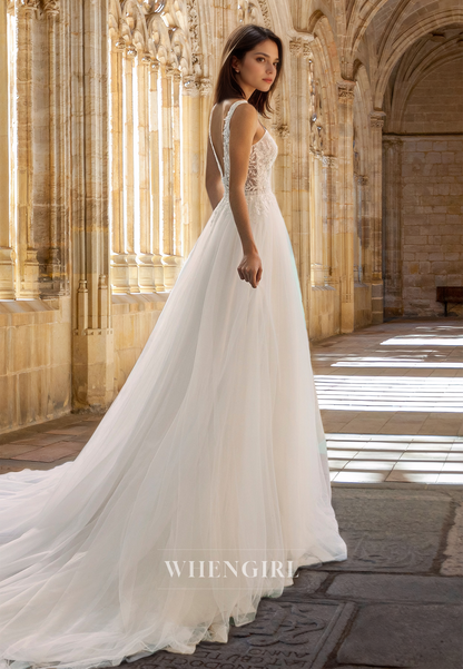 Romantic A-Line V-Neck Straps Sleeveless Appliques Lace Pleats Beach Wedding Dress with Train