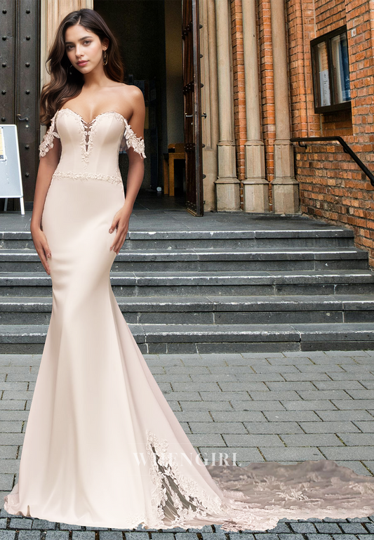 Distinctive Off-Shoulder Sweetheart Mermaid Satin Appliques Bridal Gowns with Train