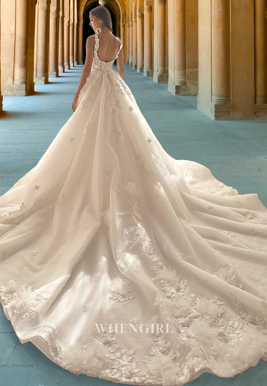 Vintage Scoop Neck A-Line Straps Court Train Appliques Tulle Wedding Dress with Beads