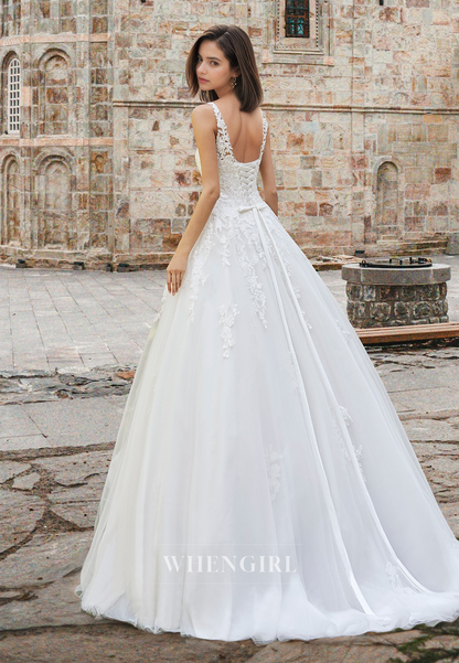 Luxurious A-Line V-Neck Straps Long Lace Beach Wedding Dress with Applique Boho Gowns