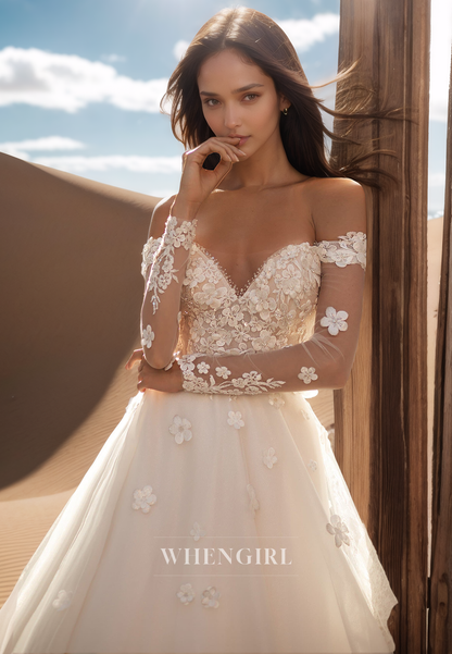 Distinctive Long Sleeves Sweetheart A-Line Appliques Lace Beach Wedding Gown with Beads