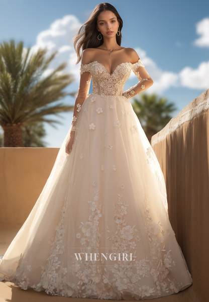Distinctive Long Sleeves Sweetheart A-Line Appliques Lace Beach Wedding Gown with Beads