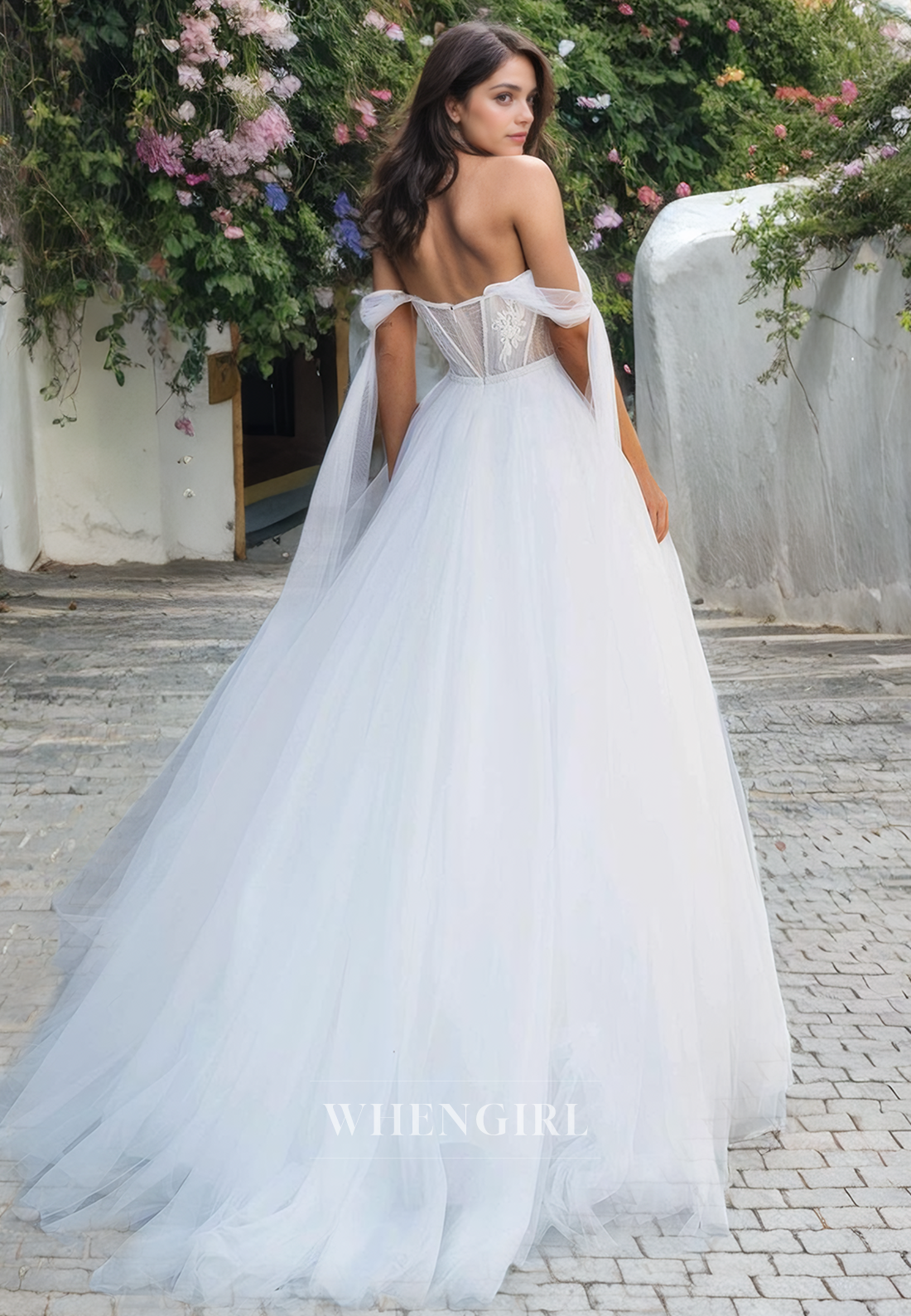 A-Line Strapless Sleeveless Straps Sleeveless Appliques Tulle Wedding Dress with Train