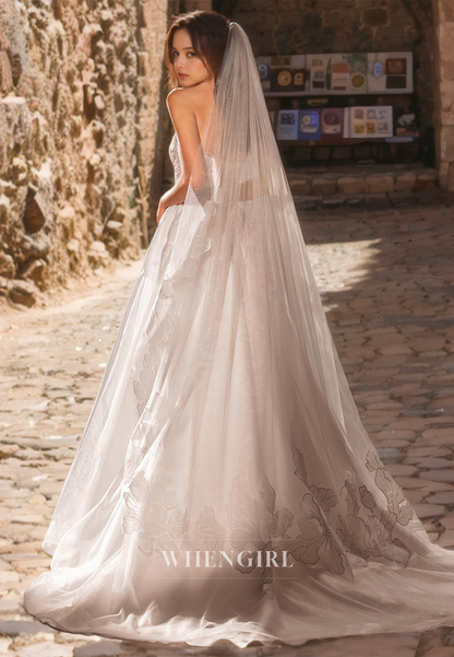 A-Line Strapless Sleeveless Appliques Tulle Wedding Dress with Train