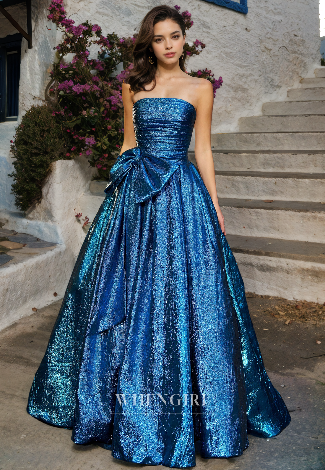 Striking A-Line Tube Top Sleeveless Sweep Train Ruched Prom Formal Evening Gowns with Bows