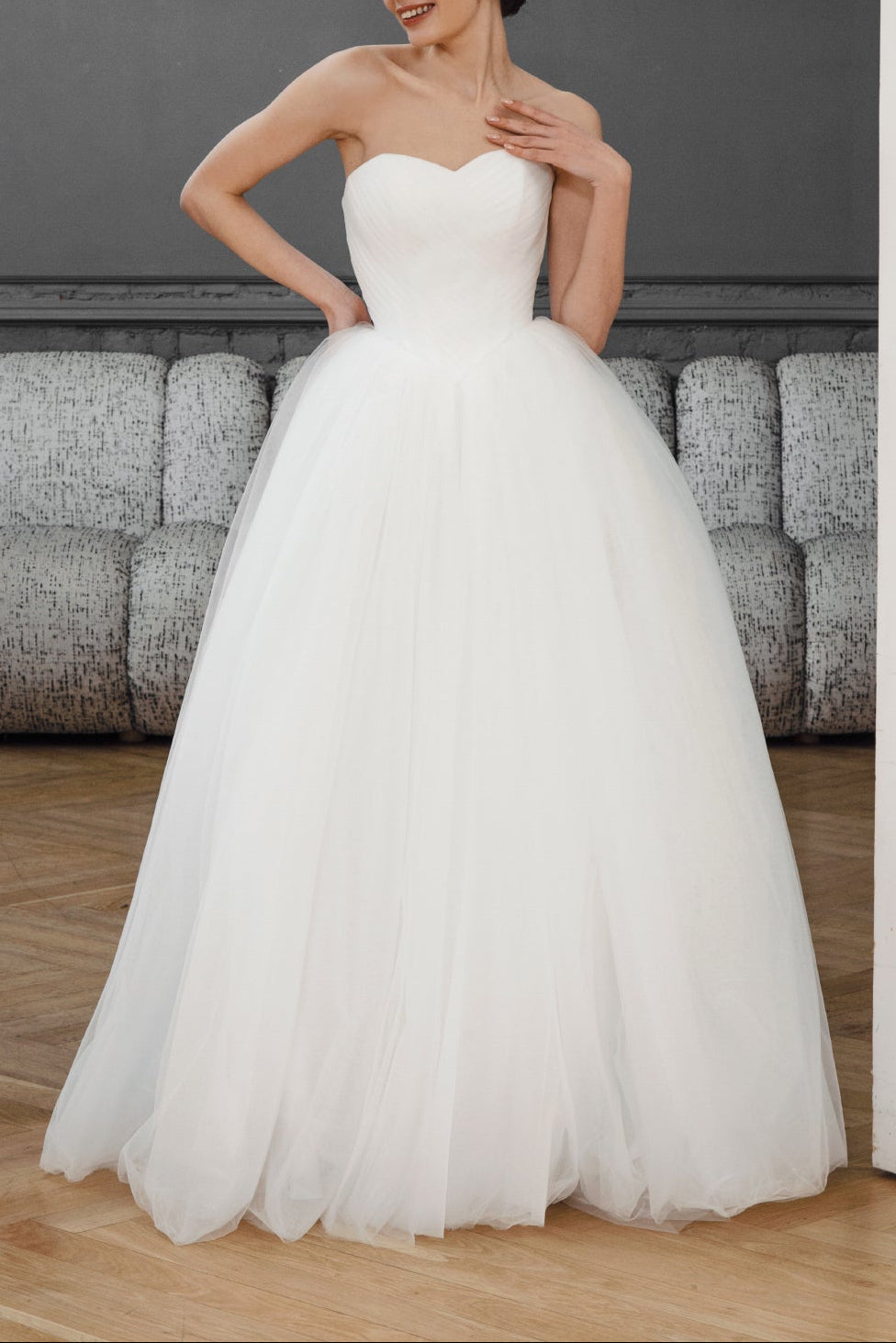 Sweetheart Wedding Dress with Flowing Tulle Skirt