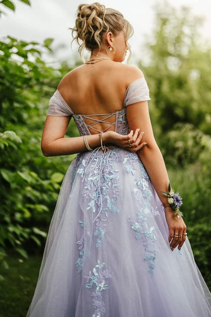 Off-Shoulder Illusion Lace Appliques Empire-Waist Tulle Long Prom Dress