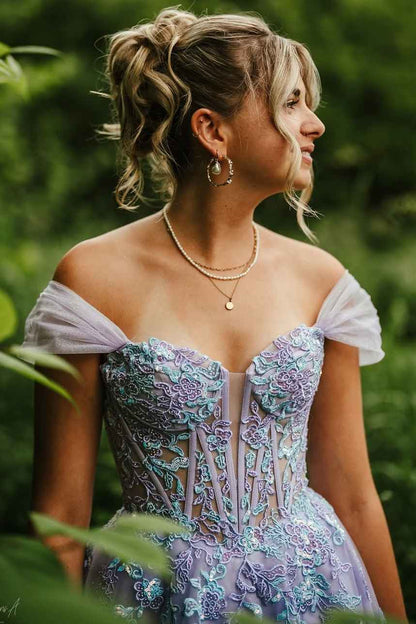 Off-Shoulder Illusion Lace Appliques Empire-Waist Tulle Long Prom Dress