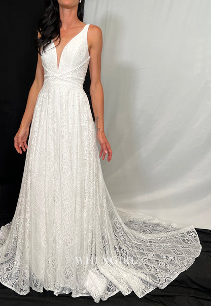 A-Line V Neck Short Sleeves Lace Boho Beach Wedding Dress with Court Train