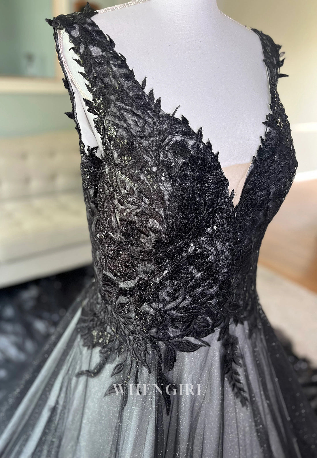 V Neck Regular Straps Appliqued A-Line Chapel Train Wedding Dress