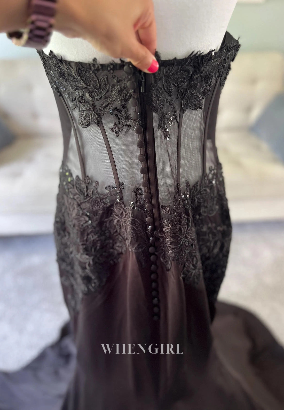 Black Mermaid Sweetheart Appliqued Sleeveless Beaded Chapel Train Wedding Dress