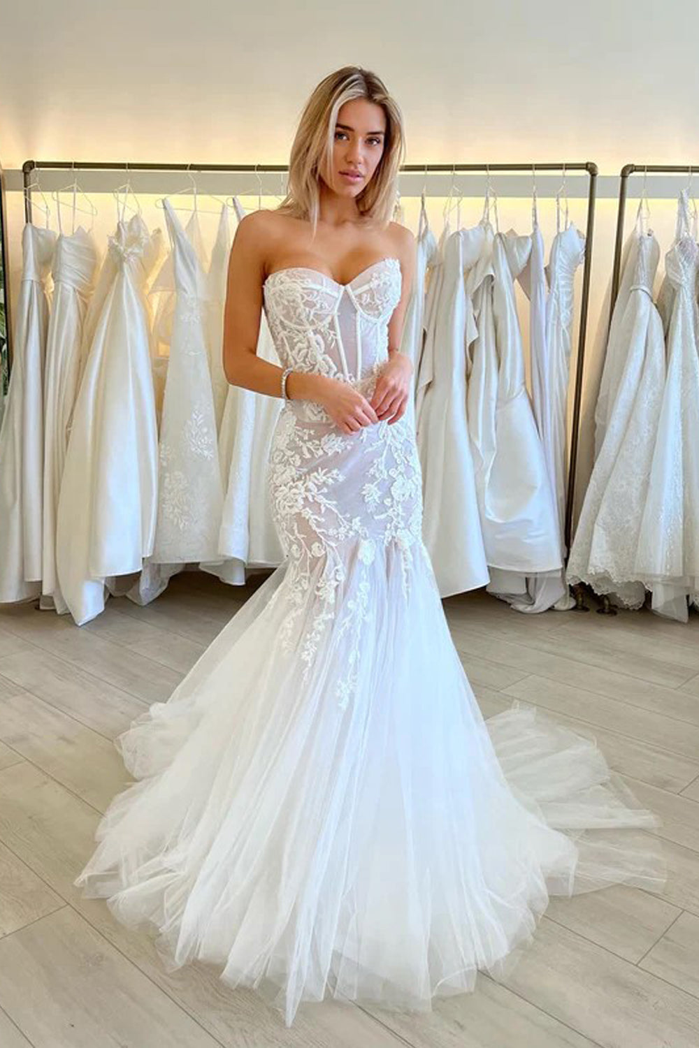 Sexy Elegant Mermaid Sweetheart Strapless Sleeveless Wedding Dress