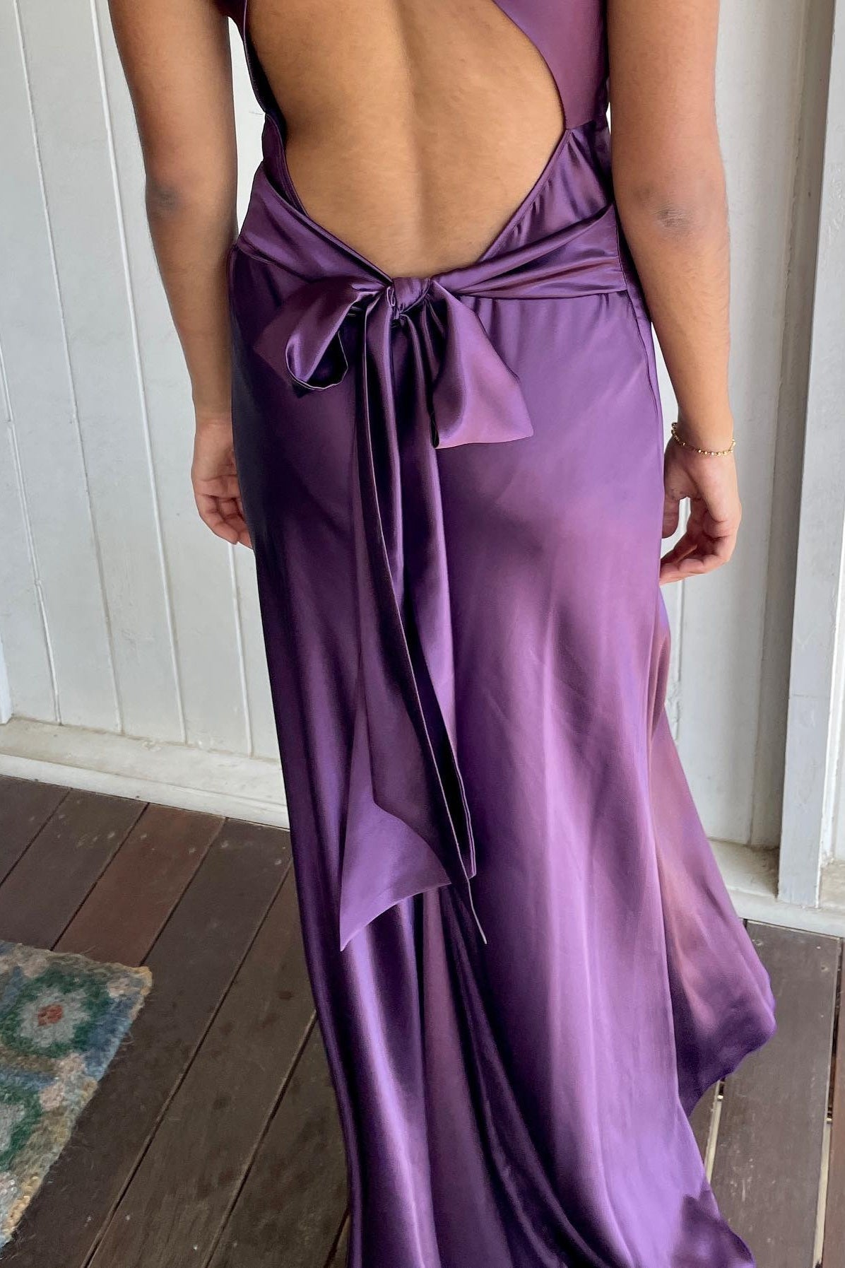 Elegant Meriamd Satin V Neck Prom Dress with Ruched Bodice