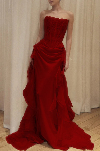 Elegant Strapless Prom Dress Sleeveless Lace with Train