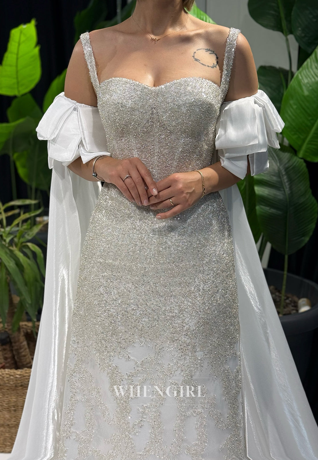 Column Sequins Beading Sweetheart Regular Straps Wedding Dress with Cape