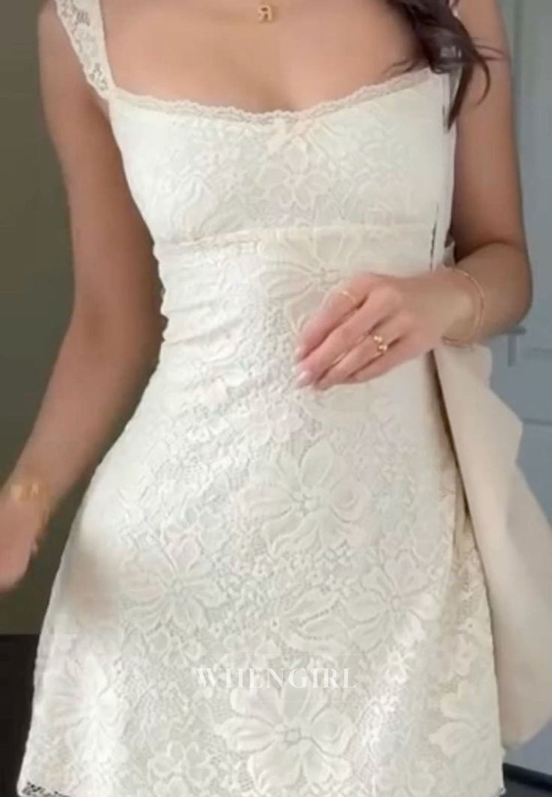 Scalloped Lace Sweetheart Mini Dress with Spaghetti Straps