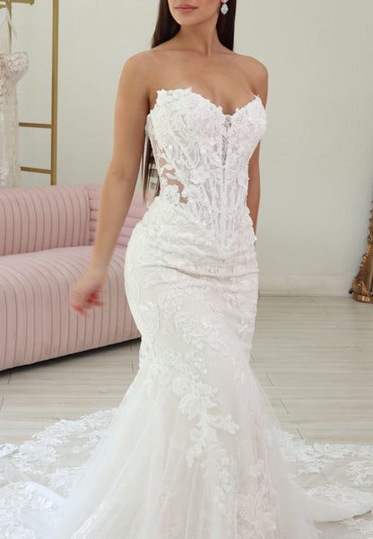 Strapless Lace Mermaid Wedding Dress with Train