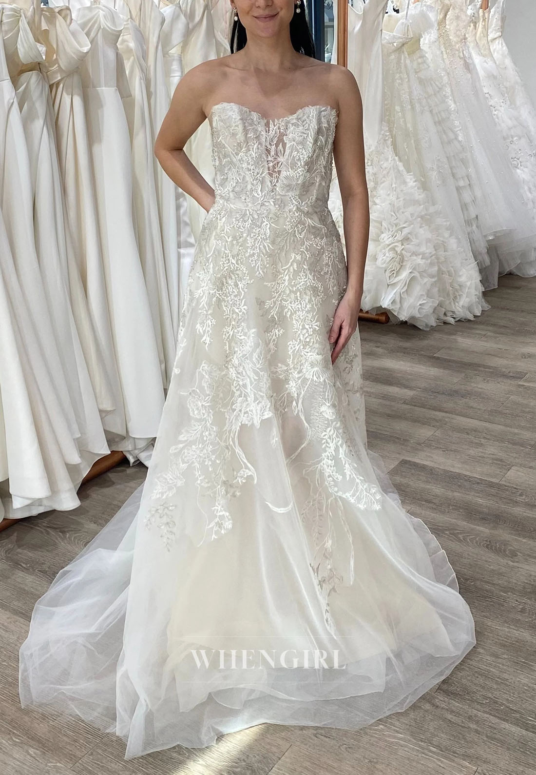 Strapless Lace Applique Tulle Wedding Dress