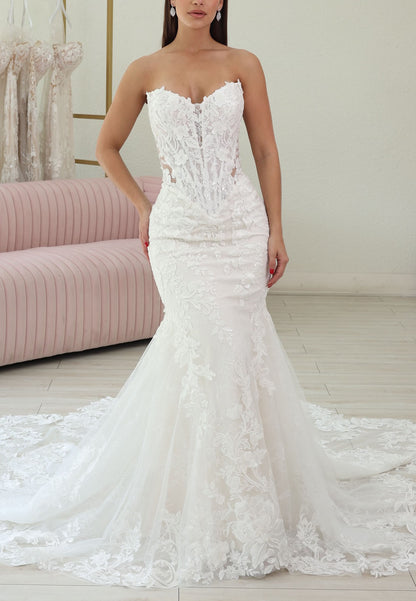 Strapless Lace Mermaid Wedding Dress with Train