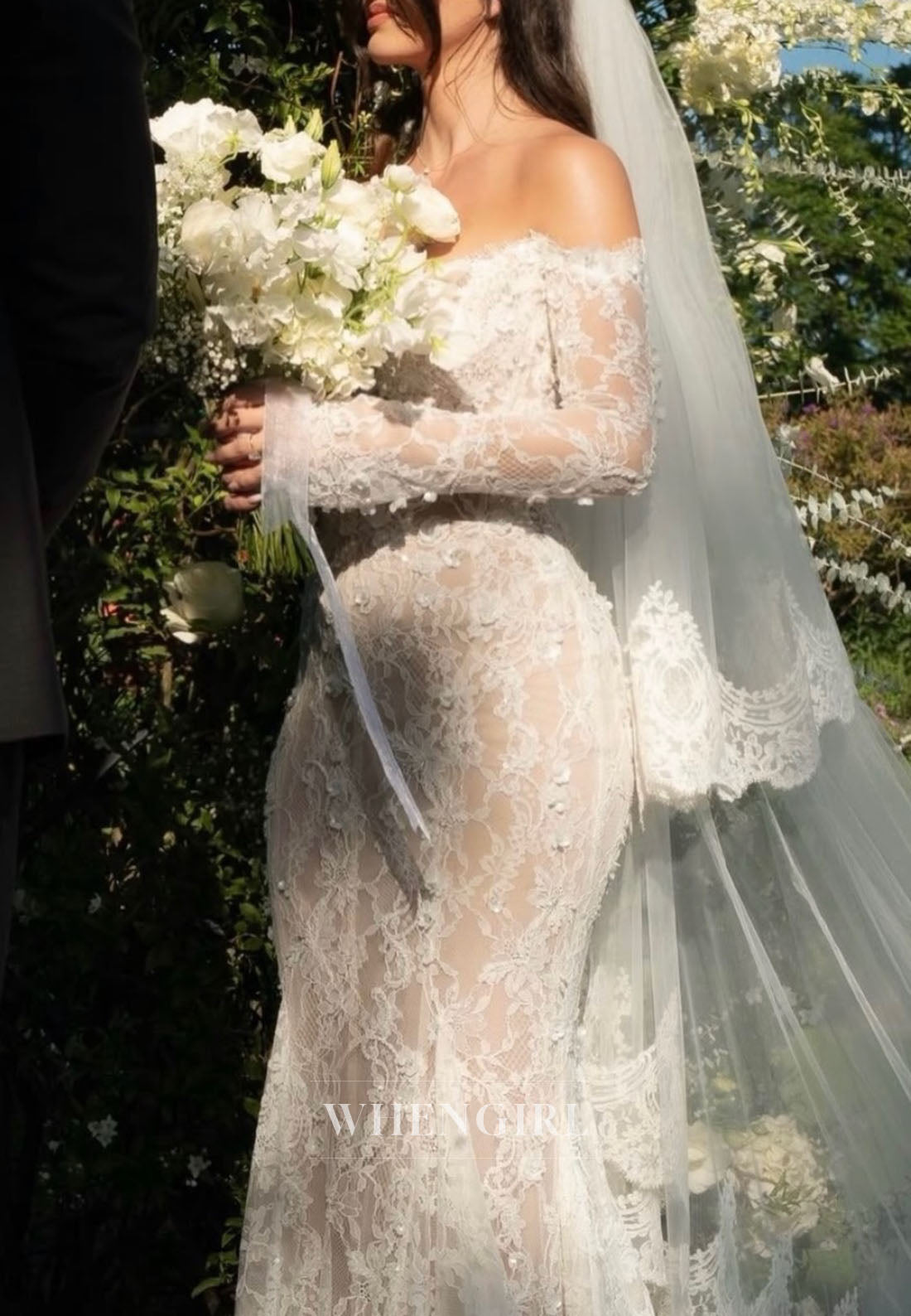 Off-Shoulder Lace Mermaid Wedding Dress