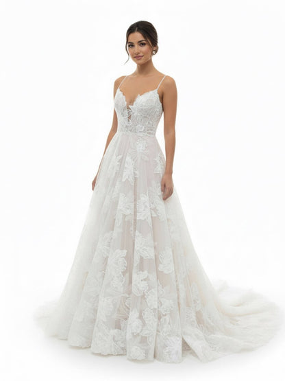 Boho White A-Line Lace Appliques Wedding Dress