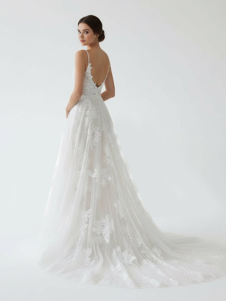 Boho White A-Line Lace Appliques Wedding Dress