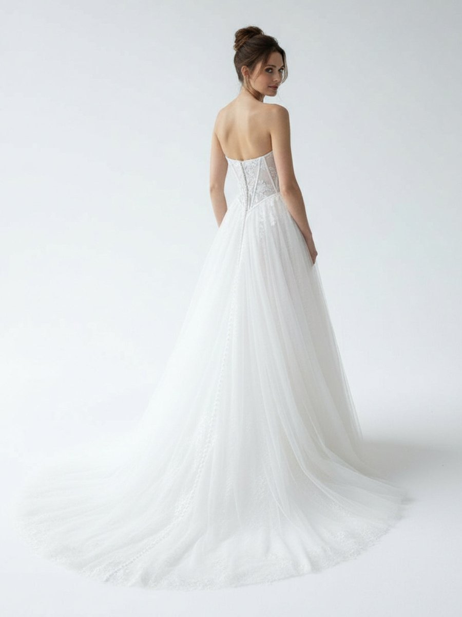 Charming A-Line Strapless Tulle Lace Wedding Dresses