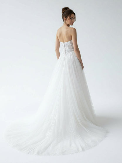 Charming A-Line Strapless Tulle Lace Wedding Dresses
