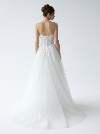 Charming A-Line Strapless Tulle Lace Wedding Dresses