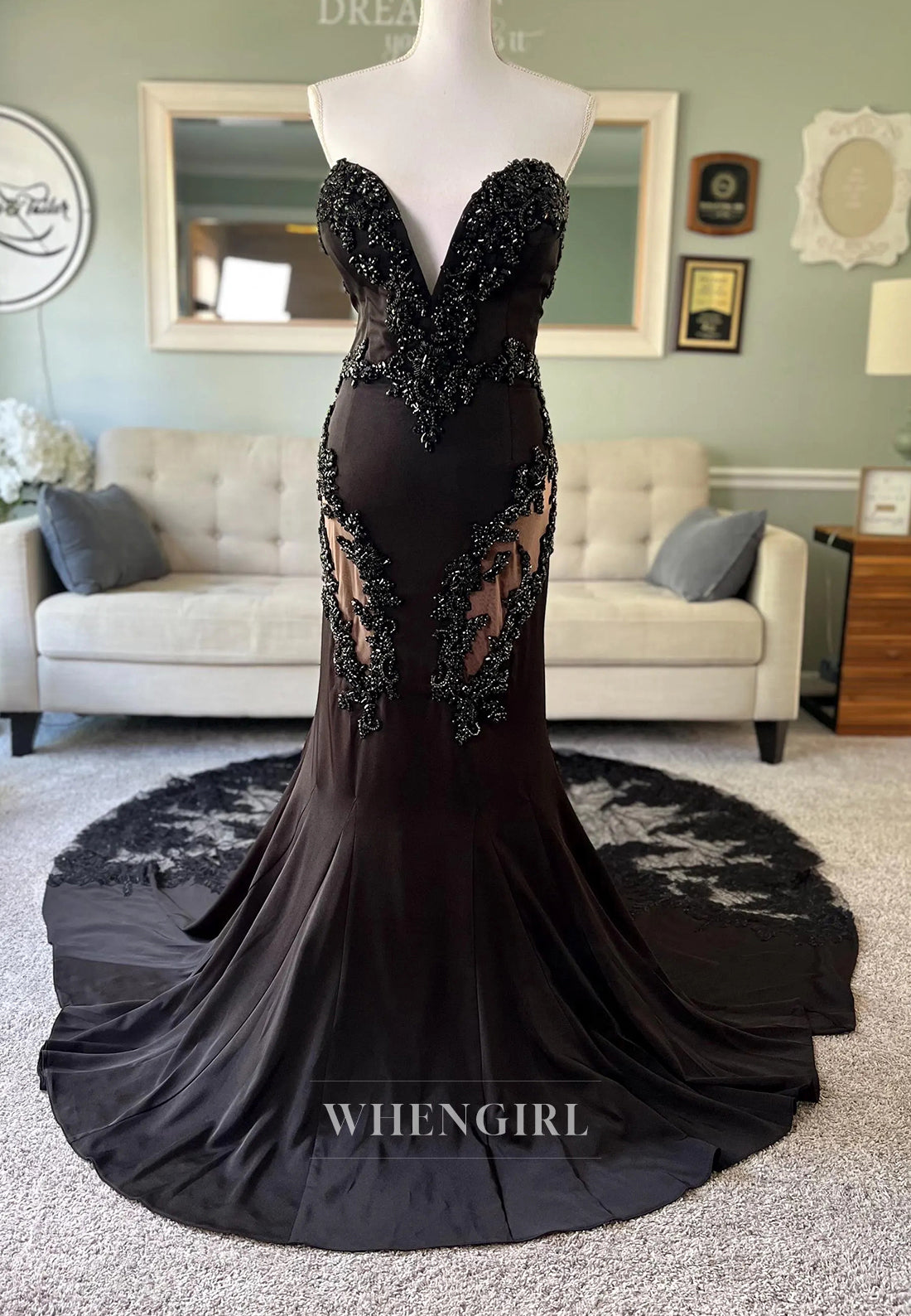 Black Mermaid Sweetheart Appliqued Sleeveless Beaded Chapel Train Wedding Dress