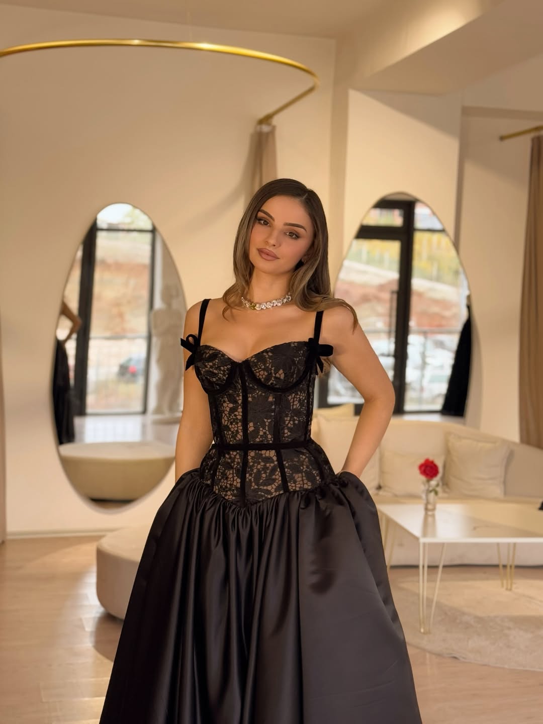 Pleated Lace Elegant Spaghetti-Straps Sleeveless Black Evening Dress